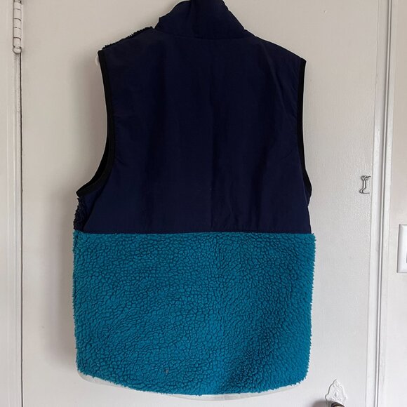 Nike varsity teddy vest - Picture 2 of 2